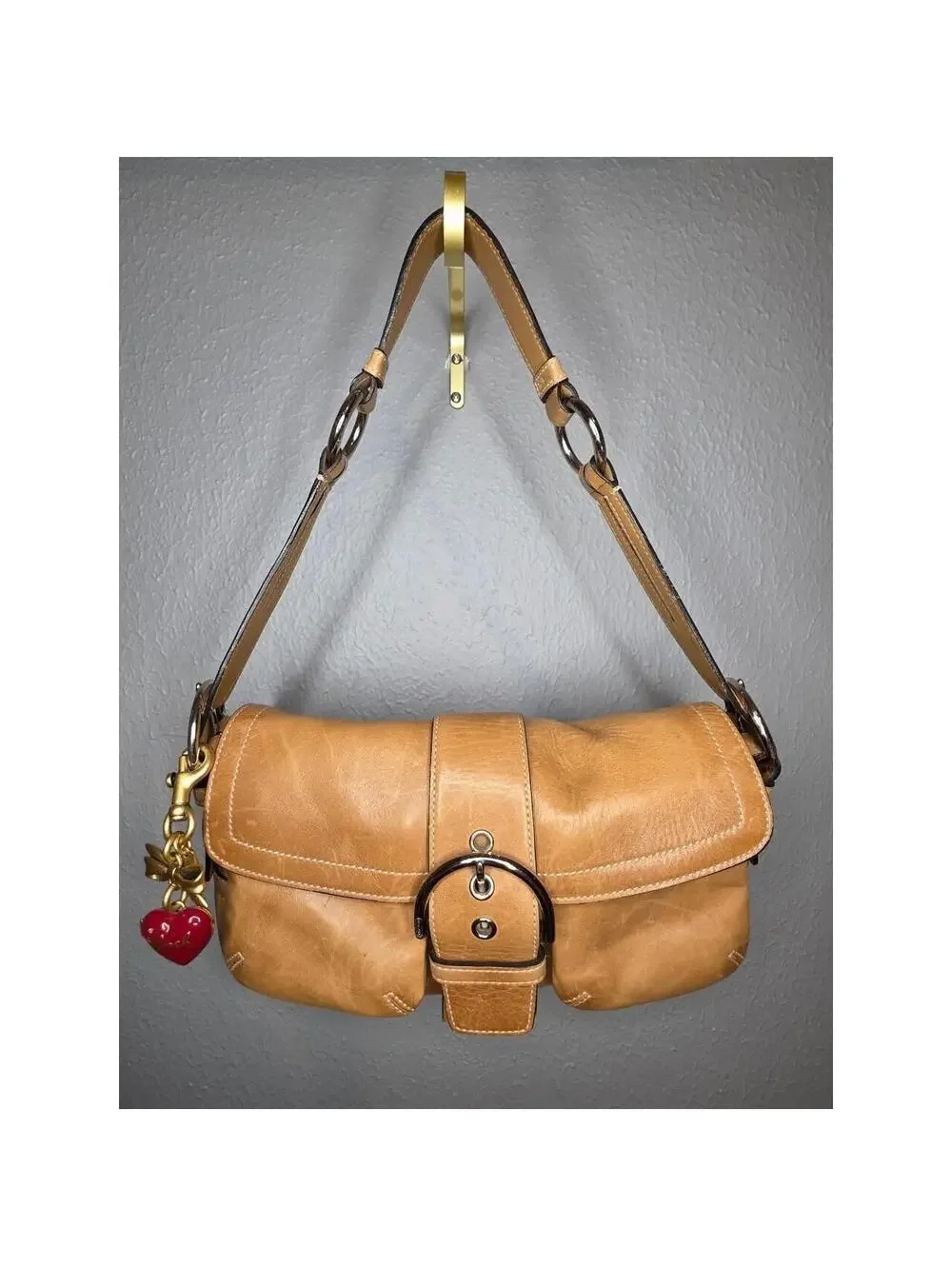 🍒Coach British Tan Vintage Soho🍒